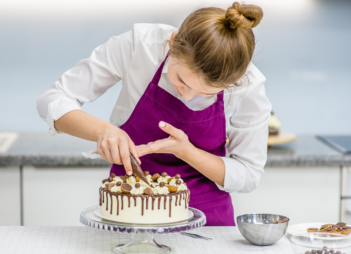 Cake Decorating Business #7: Customer Service - CakesDecor